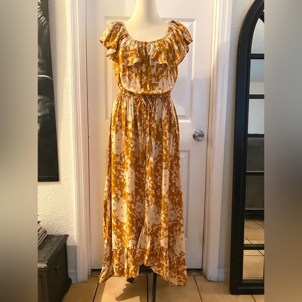 Floral Off-Shoulder Maxi Dress